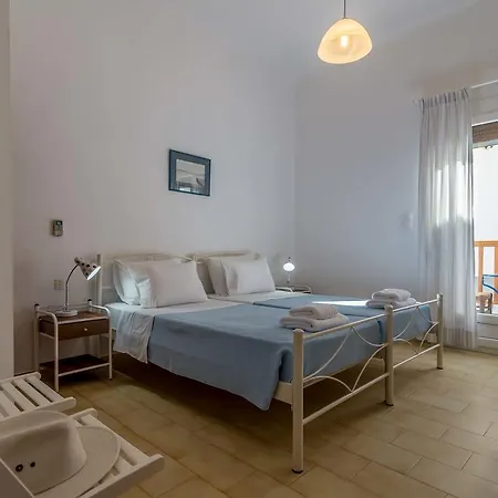 Hotell Delfini Adamantas (Milos)