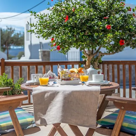 Delfini Hotell Adamantas (Milos)