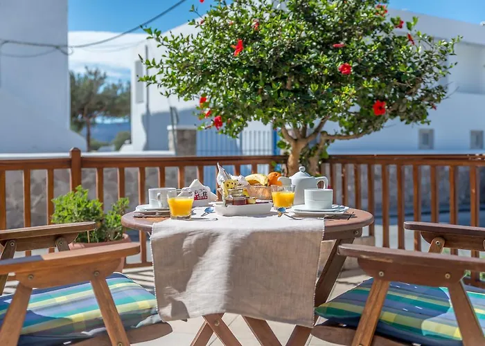 Delfini Hotel Adamantas (Milos)